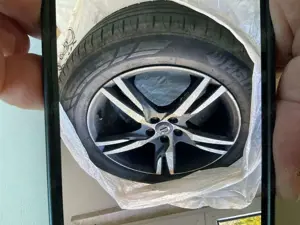 Volvo XC60 - image 3