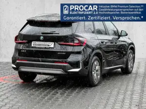 BMW iX1 xDrive30 DA+LENKR-HEIZ+LEDSHZNAVI+DAB Bild 2