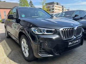 BMW X3 xDrive 30e M Sport PANO HUD MMRY AHK LASER Bild 3