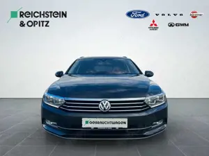 Volkswagen Passat Variant 2.0 TDI SCR DSG Highline Variant Bild 2