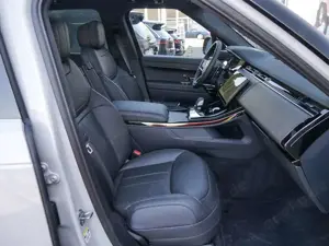 Land Rover Range Rover Sport D300 Dynamic SE AHK-Black Pack-23"-Pano-Winter ... Bild 3