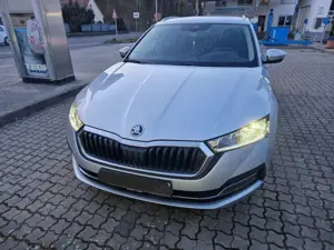 Skoda Octavia Combi 2.0 TDI DSG Selection