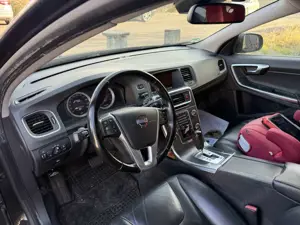 Volvo V60 D5 Geartronic Summum Bild 5