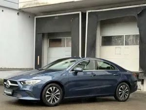 Mercedes-Benz CLA 200 D Coupe LED MBUX Midline Rü-Kamera Bild 2