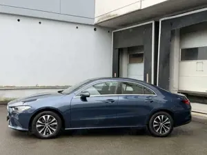 Mercedes-Benz CLA 200 D Coupe LED MBUX Midline Rü-Kamera Bild 3