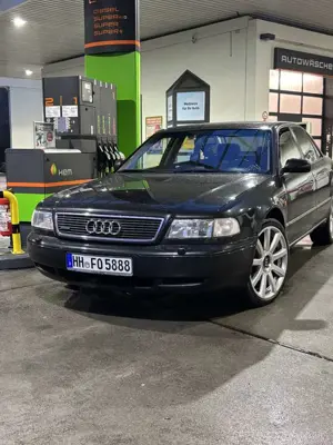 Audi A8 4.2 quattro