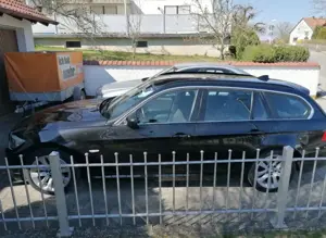 BMW 320 3er Touring 320i Touring Exclusive (Motorschaden) Bild 2
