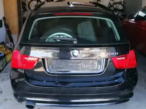 BMW 320 3er Touring 320i Touring Exclusive (Motorschaden) Bild 3
