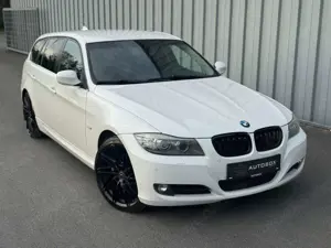 BMW 330 D Touring*LEDER*AUT*ANHK*NAVI