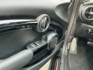 MINI Cooper S Cabrio JCW ACC SHZ LED Leder R.Cam Bild 4
