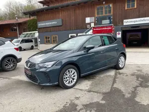 SEAT Ibiza 1.0 TSI Style PLUS +5J. Garantie+SZH+PDC