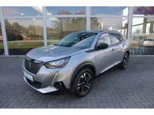 Peugeot 2008 Allure Pack HDi 110 Navi AHK RFK DAB AppCo