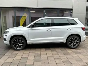 Skoda Karoq Sportline 4x4 AHK+ACC+DCC+NAVI+CARPLAY