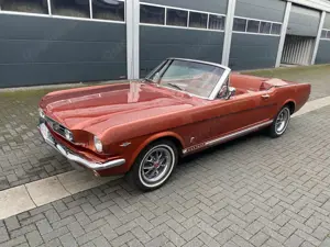 Ford Mustang GT Cabrio, echter GT, Top-Ausstattung, Rarität!