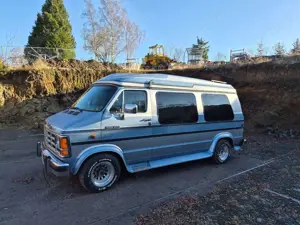 Dodge RAM B250