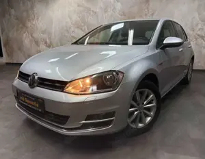 Volkswagen Golf VII Lim. Lounge+1.Hand+Scheckheft+NAVI+TOP