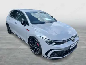 Volkswagen Golf VIII GTI 2.0TSI DSG Navi ACC Kamrea