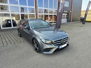 Mercedes-Benz E 350 *AMG Line*-Leder-SSD-AHK-Night-LED-Park Paket-19 Zoll Bild 3