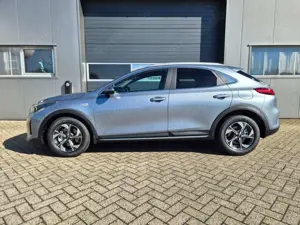Kia XCeed 1.6 T-GDi 150PS Automatik Klimaautomatik Bild 2
