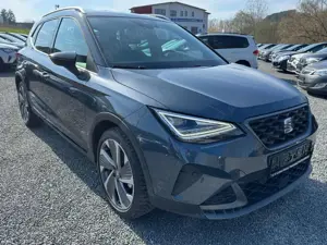SEAT Arona 1.0 TSI *FR*PDCHI+VO+KAMERA*SHZ*ACC*NAVI*D