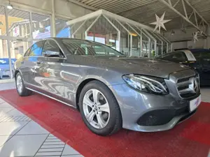Mercedes-Benz E 220 d Avantgarde+NAVI+KAMERA+LED+TEMPOMAT+