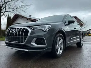 Audi Q3 40 TFSI quattro advanced /NAVI/LED/SHZ/PDC