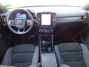 Volvo C40 P8 Ultimate Pure Electric Twin Engin AWD ACC Bild 3