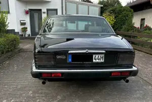 Jaguar XJ40 Bild 5