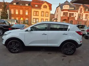 Kia Sportage Attract 2WD "1 Hand, TÜV/AU neu, Leder, Navi" "
