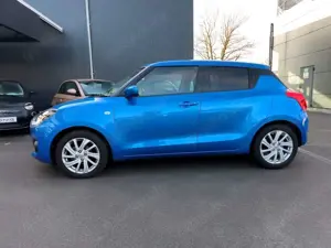 Suzuki Swift 1.2 COMFORT AUTOMATIK *KLIMA*CARPLAY*PDC* Bild 2
