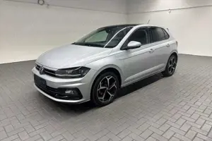 Volkswagen Polo R-Line LED/Navi/SHZ/PDC/ACC/17-LM