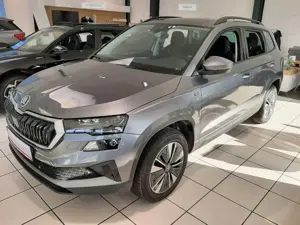 Skoda Karoq Sondermodell incl. Anhängerkupplung Bild 1