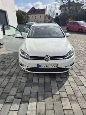 Volkswagen Golf Variant 1.4 TSI DSG Sound