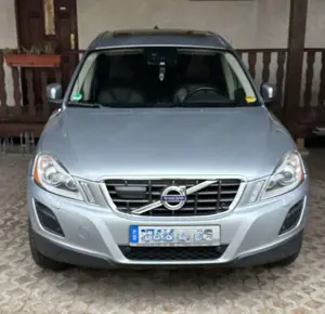 Volvo XC60 Summum D5 AWD, gute Ausstattung, Ahk abnehmbar
