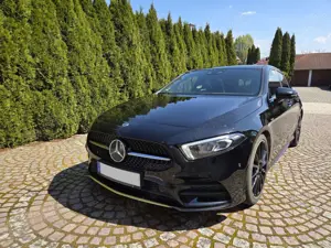 Mercedes-Benz A 250 A-Klasse AMG Line Edition 1