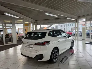 BMW 218 218I Active Tourer M Sportpaket HUD/360°/HK Bild 3