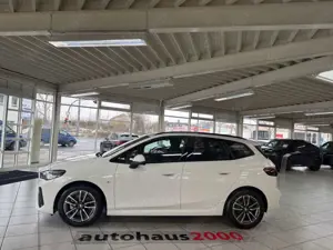BMW 218 218I Active Tourer M Sportpaket HUD/360°/HK Bild 4