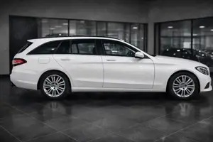 Mercedes-Benz C 180 C 180 (BlueTEC) d T Avantgarde Bild 2