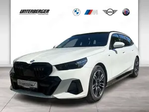 BMW i5 eDrive40 Touring M Sport Pro AHK Pano DA Prof Auto