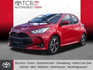 Toyota Yaris 1.5 Hybrid Teamplayer SHZ PDC KLIMA BT