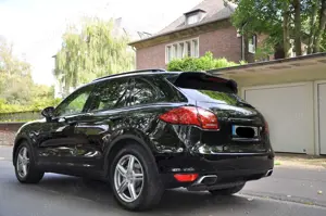 Porsche Cayenne Bild 2