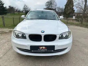 BMW 116 i*Kette NEU*SHZ*Temp*Allwetter*PDC