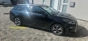 Kia Ceed SW / cee'd SW Ceed SW Diesel 1.6 CRDi DCT Platinum Edition