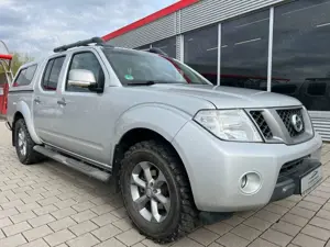 Nissan Navara Pickup Double Cab PLATINUM EVO 4X4 2.5*LM