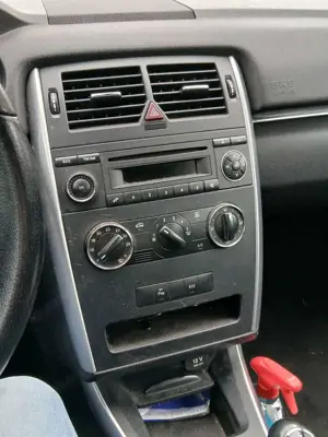 Mercedes-Benz B 180 BlueEFFICIENCY Bild 5