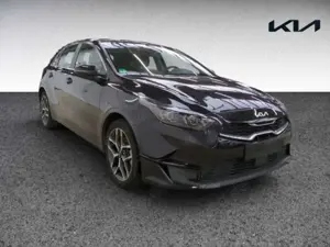 Kia Ceed / cee'd Spirit 1.5 Automatik/Navi/Lenkrad/Sitzheizung/ACC/ Bild 3