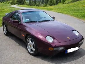 Porsche 928