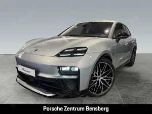 Porsche Macan Turbo Electric