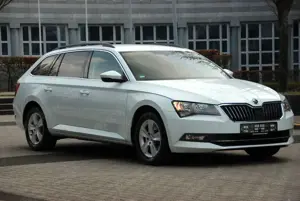 Skoda Superb Combi Ambition 150PS|1.Hand|PDC|GRA|Klima Bild 3