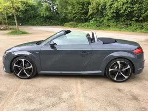 Audi TT 2.0 TFSI quattro Vollausstattung, Alcantara Sitze